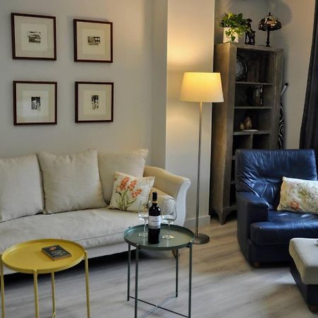 Apto La Estambrera I I Wifi Y Aire Acondicionado Logrono Bagian luar foto